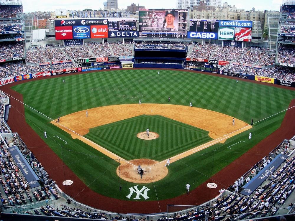 Best Western Plus Stadium Inn New York City Exterior photo